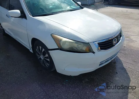 2010 Honda Accord 2.4 Lx-P z USA, uszkodzony, nr VIN 1HGCP2F44AA101375